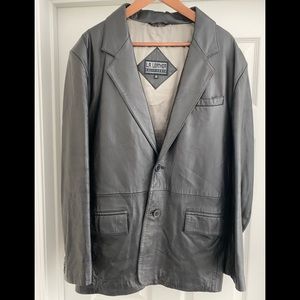 Men’s leather jacket size 40R